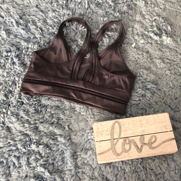Like new Victoria’s Secret sports bra - Picture 3 of 7